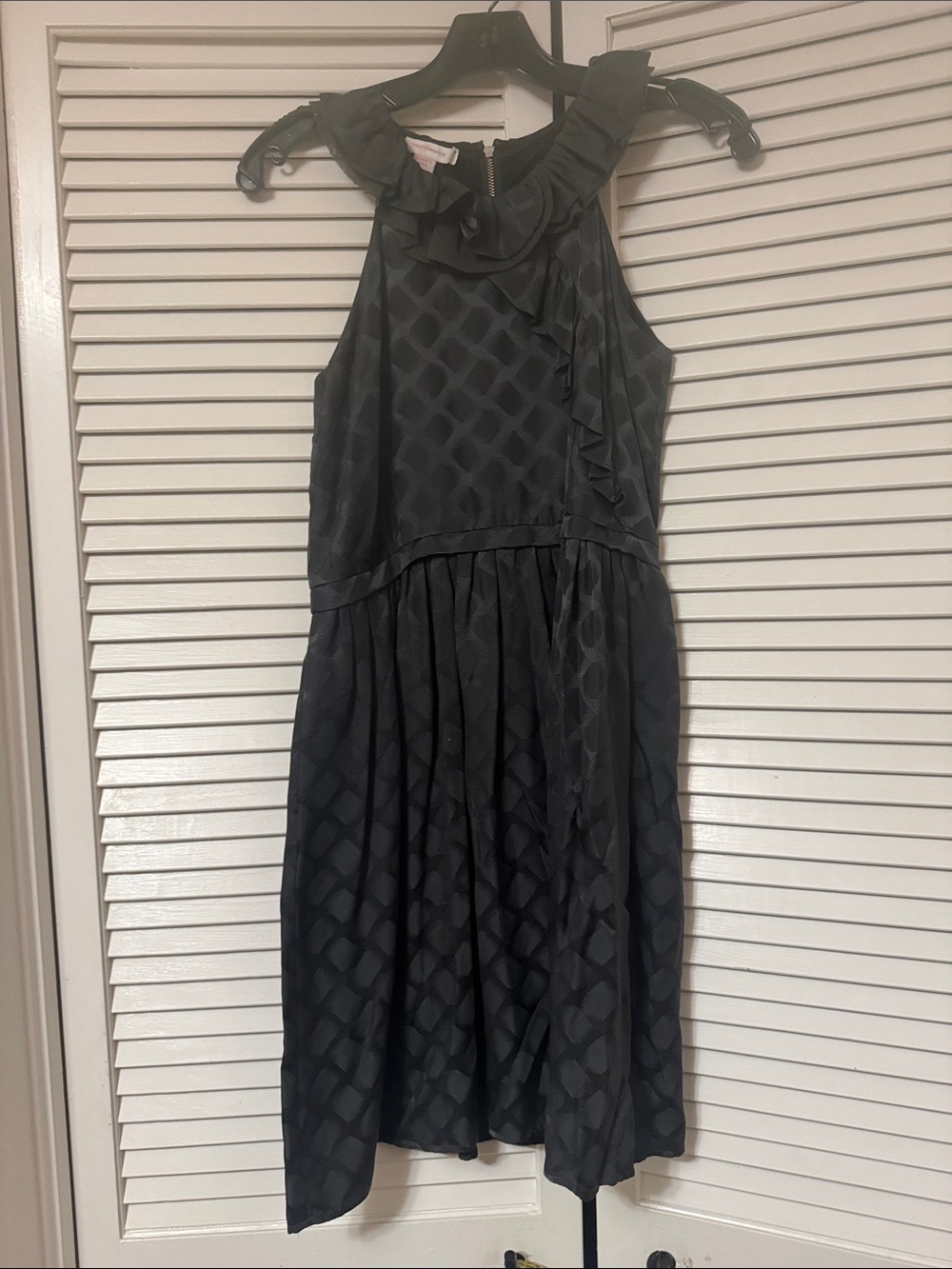 Deborah Sweeney Ruffle Neck Sleeveless Dress with Diamond Texture Black size 2